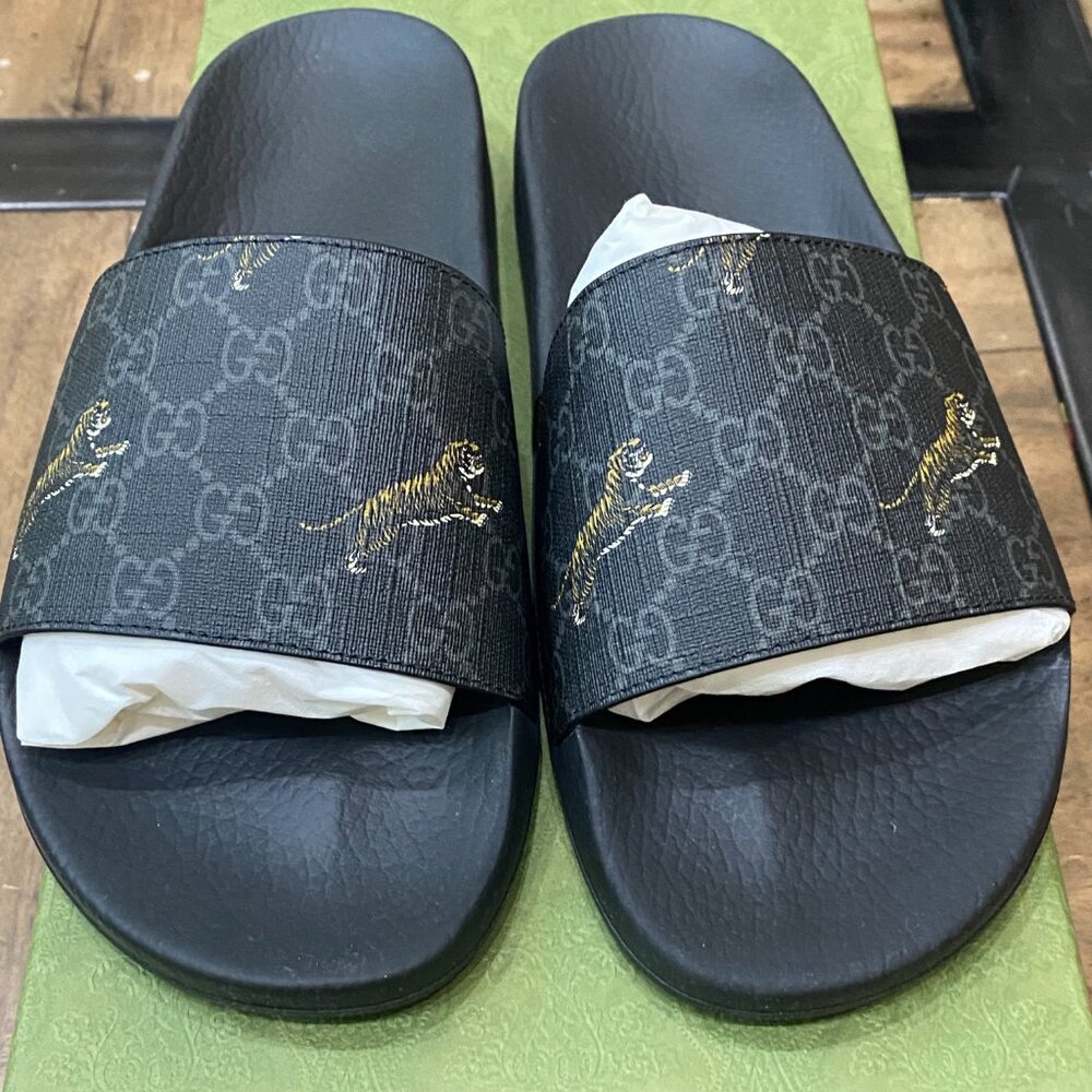 GUCCI GG Supreme Logo Tigers Print Black Slides Men's US 11 UK 10 Pool Shoes